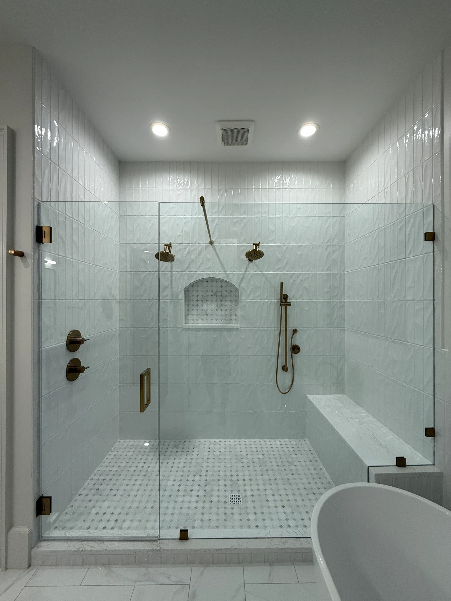 Paddock Custom Shower