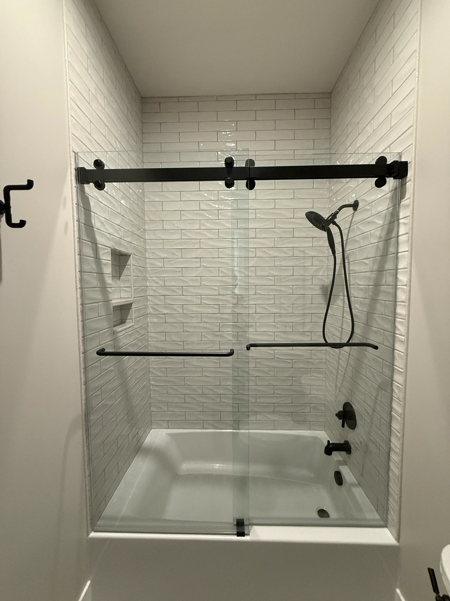 Paddock Guest Shower
