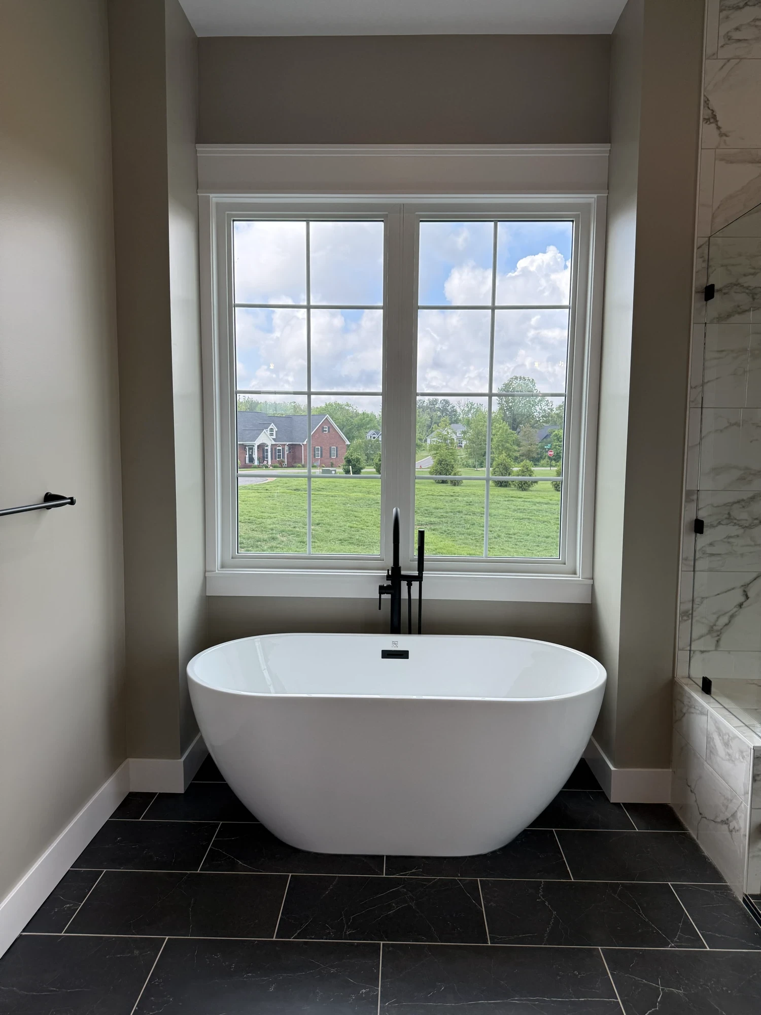 Paddock Master Bath